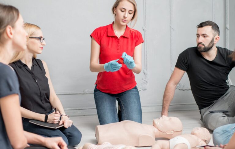 Pierwsza pomoc dla opiekunów medycznych