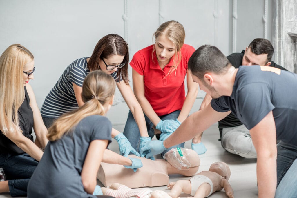 Pierwsza pomoc przedmedyczna – kurs podstawowy